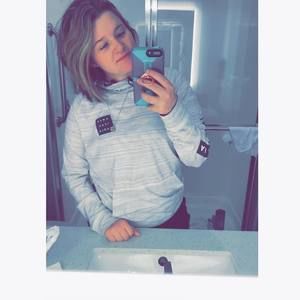 Meet your Posher, Casey